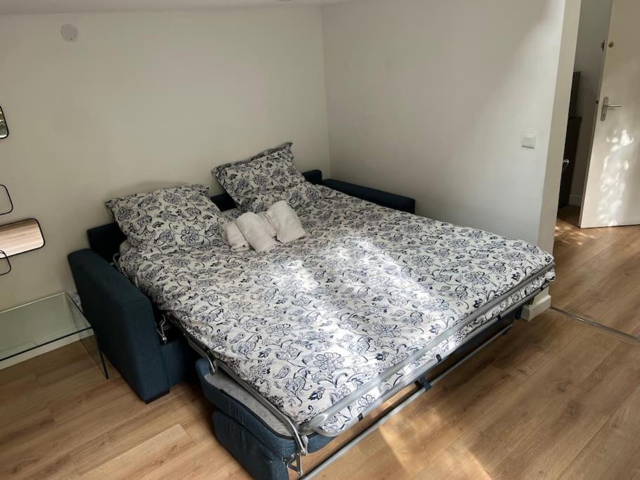Paris : Charmant 2 Pieces Au Calme Apartment Exterior photo