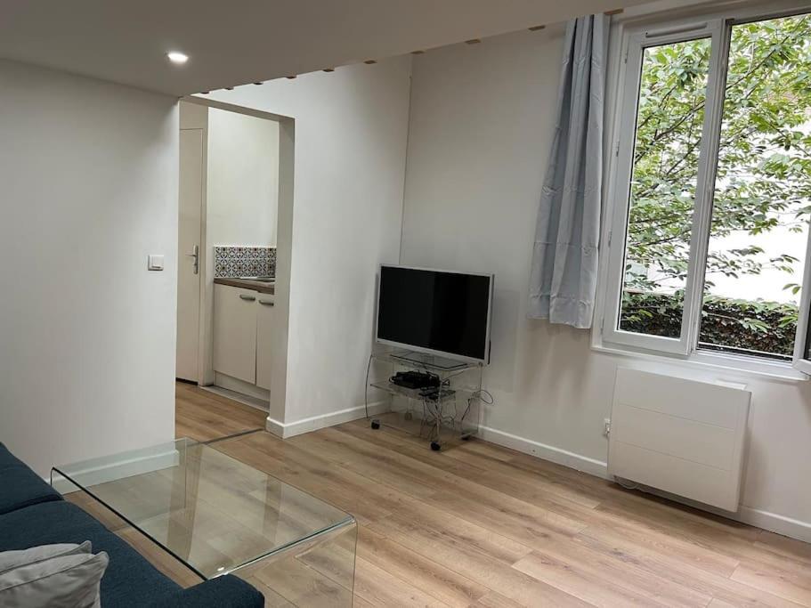 Paris : Charmant 2 Pieces Au Calme Apartment Exterior photo